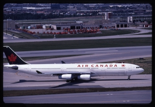 Image: slide: Air Canada, Airbus A340