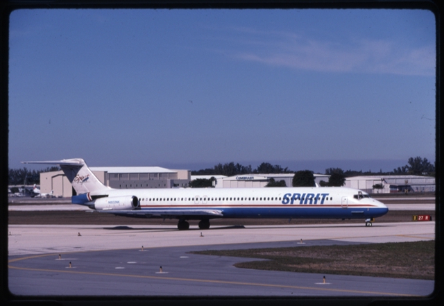 Slide: Spirit Airlines, McDonnell Douglas MD-80, Fort Lauderdale-Hollywood International Airport (FLL)
