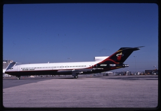 Image: slide: Miami Heat, Boeing 727-200, Miami International Airport (MIA)