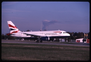 Image: slide: British Airways, Airbus A319, Frankfurt Airport (FRA)