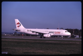 Image: slide: Aero Lloyd, Airbus A320, Frankfurt Airport (FRA)