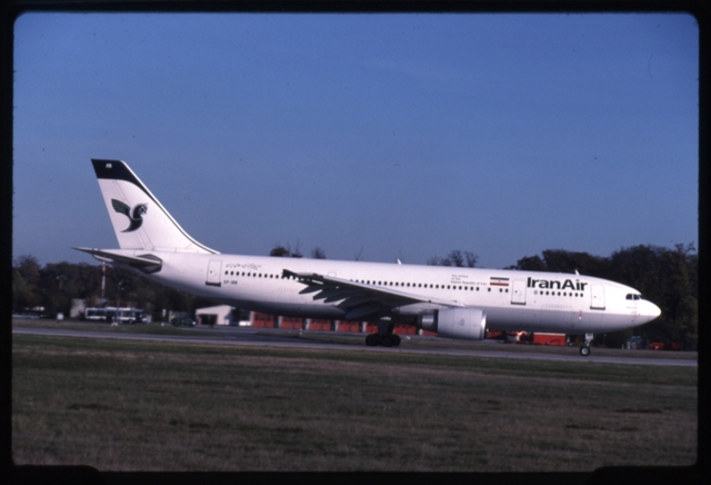 Slide: Iran Air, Airbus A300, Frankfurt Airport (FRA)