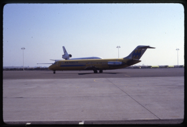 Slide: Republic Airlines, Douglas DC-9, Oakland International Airport (OAK)