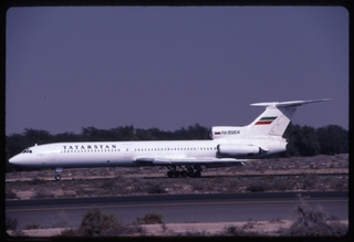 Image: slide: Tatarstan Airlines, Tupolev Tu-154M Careless
