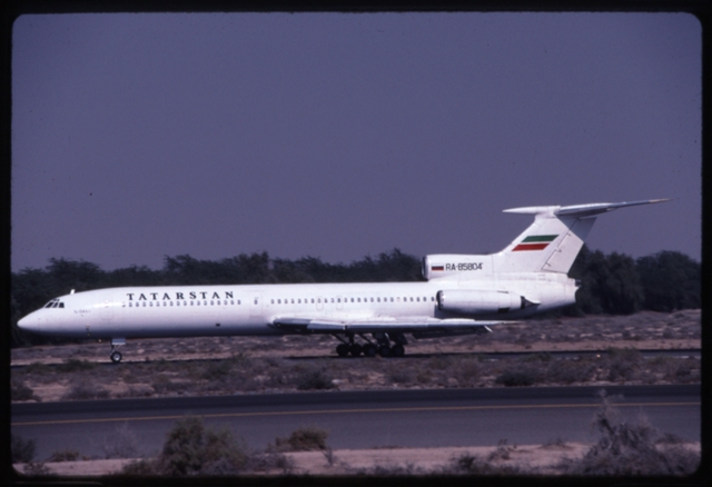 Slide: Tatarstan Airlines, Tupolev Tu-154M Careless