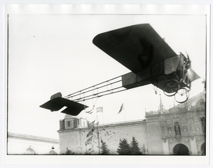 Image: photograph: Panama-Pacific International Exposition, Charles F. Niles’ monoplane