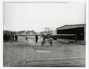 Image: photograph: Panama-Pacific International Exposition, aviator Silvio Pettirossi