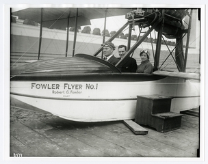 Image: photograph: Panama-Pacific International Exposition, aviator Robert G. Fowler
