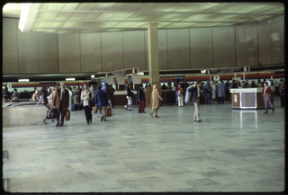 Image: slide: San Francisco International Airport (SFO), Central Terminal, interior [digital image]