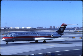 Image: slide: USAir Shuttle, Douglas DC-9 Series 30, LaGuardia Airport (LGA)