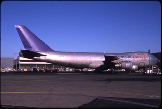 Image: slide: Federal Express, Boeing 747-200
