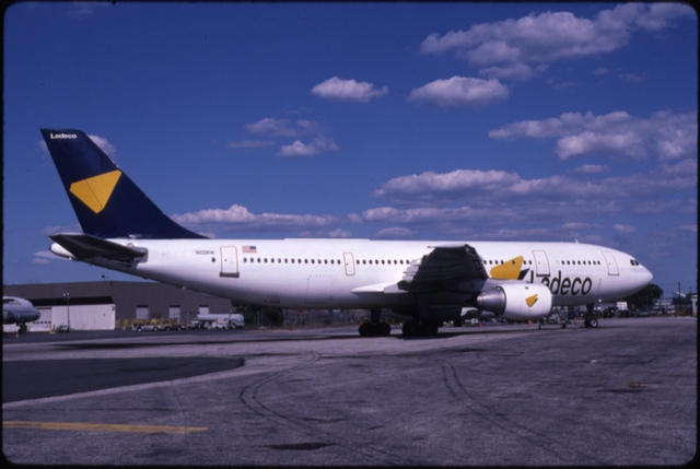 Slide: Ladeco Airlines (Linea Aerea del Cobre), Airbus A300
