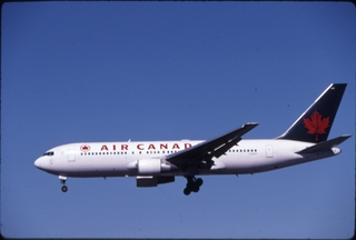 Image: slide: Air Canada, Boeing 767-200, Fort Lauderdale-Hollywood International Airport (FLL)