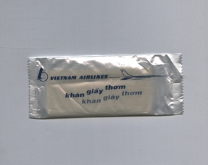 Image: towelette: Vietnam Airlines