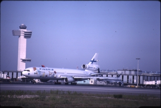 Image: slide: Finnair, McDonnell Douglas MD-11