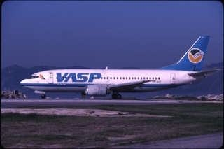 Image: slide: VASP, Boeing 737-300, Santos Dumont Airport (SDU)
