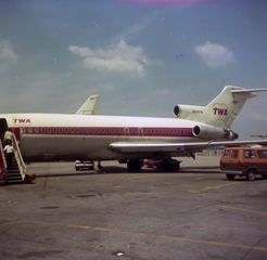 Image: negative: TWA (Trans World Airlines), Boeing 727-31, Lambert - St. Louis International Airport (STL)
