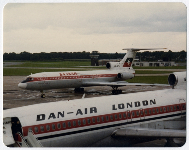Photograph: Dan-Air London, Boeing 727, Manchester International Airport (MAN)