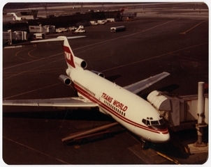 Image: photograph: TWA (Trans World Airlines), Boeing 727, LaGuardia Airport (LGA)