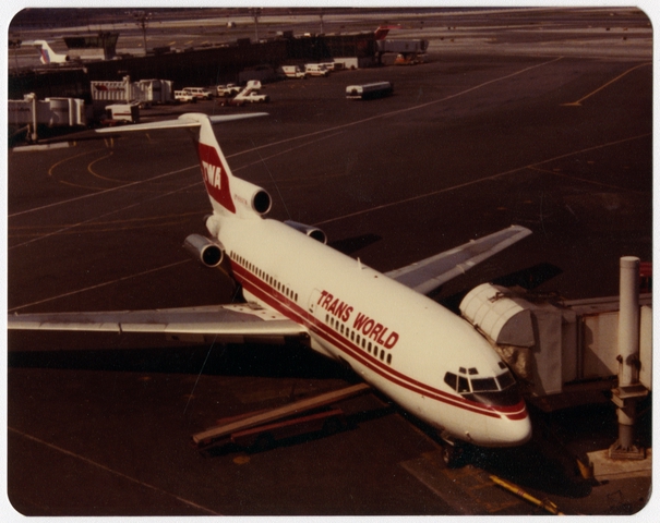 Photograph: TWA (Trans World Airlines), Boeing 727, LaGuardia Airport (LGA)