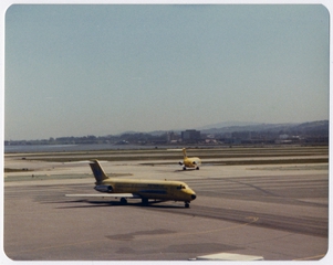 Image: photograph: Republic Airlines, Douglas DC-9, San Francisco International Airport (SFO)