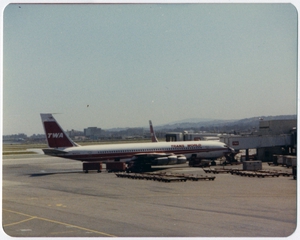 Image: photograph: TWA (Trans World Airlines), Boeing 707, San Francisco International Airport (SFO)