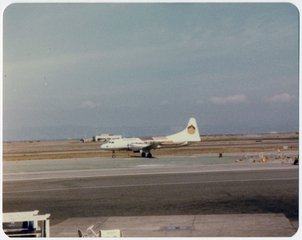 Image: photograph: Aspen Airways, Convair 580, San Francisco International Airport (SFO)