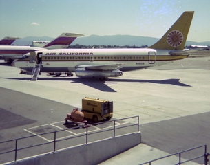 Image: negative: Air California, Boeing 737