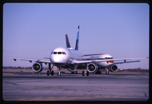Slide: JetBlue Airways, Airbus A320-232, John F. Kennedy International Airport (JFK)
