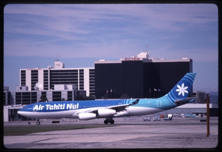 Image: slide: Air Tahiti Nui, Airbus A340-200, Los Angeles International Airport (LAX)