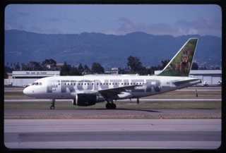 Image: slide: Frontier Airlines, Airbus A318-100, San Jose Airport (SJC)