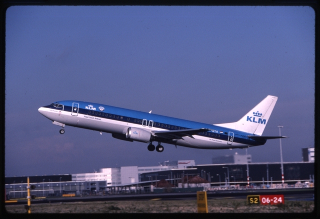 Slide: KLM Royal Dutch Airlines, Boeing 737-400, Amsterdam Airport Schiphol (AMS)