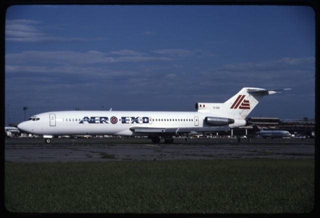 Slide: Aeroexo (Aero Ejecutivo), Boeing 727-200, Newark International Airport (EWR)