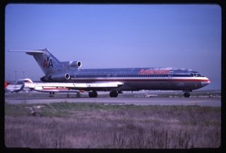 Image: slide: American Airlines Boeing 727-200, San Francisco International Airport (SFO)