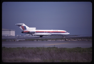 Image: slide: United Airlines Boeing 727-100, San Francisco International Airport (SFO)