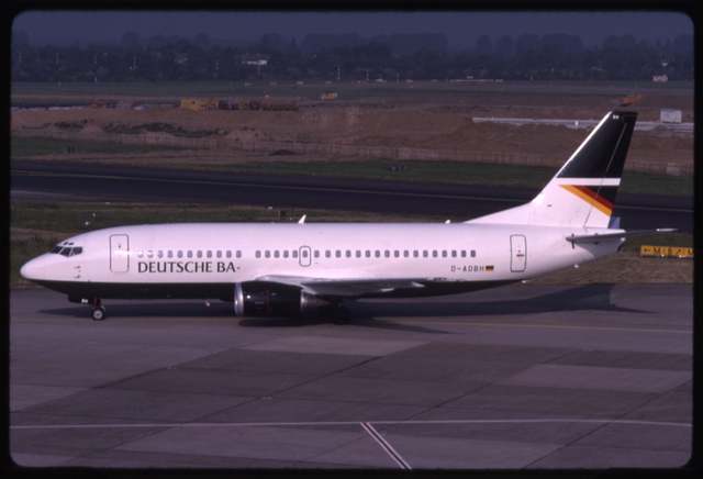 Slide: Deutsche BA Boeing 737-300