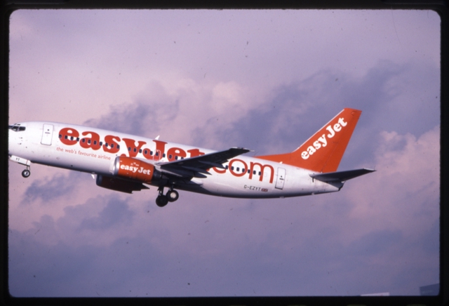 Slide: easyJet, Boeing 737-300, Amsterdam Airport Schiphol (AMS)