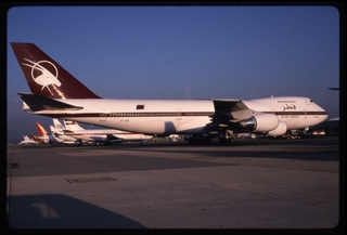 Image: slide: Qatar Airways, Boeing 747SR