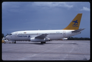 Image: slide: TAESA Lineas Aereas, Boeing 737-200