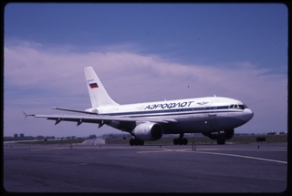 Image: slide: Aeroflot Russian Airlines, Airbus A310-308, John F. Kennedy International Airport (JFK)