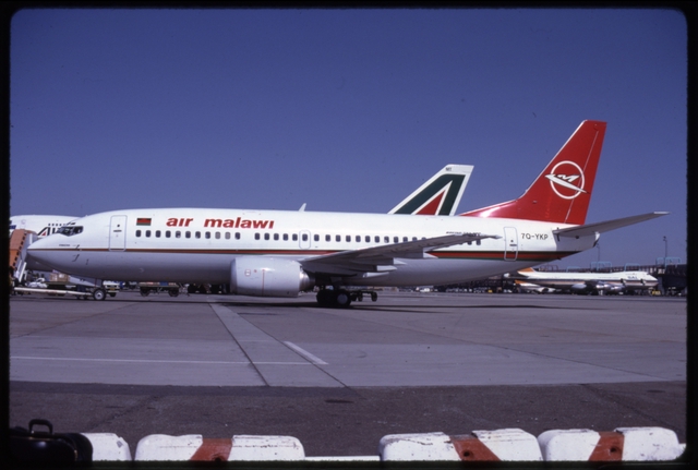 Slide: Air Malawi, Boeing 737-300