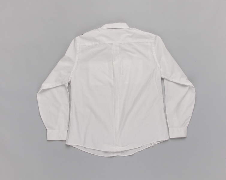 Image: flight attendant blouse: United Airlines