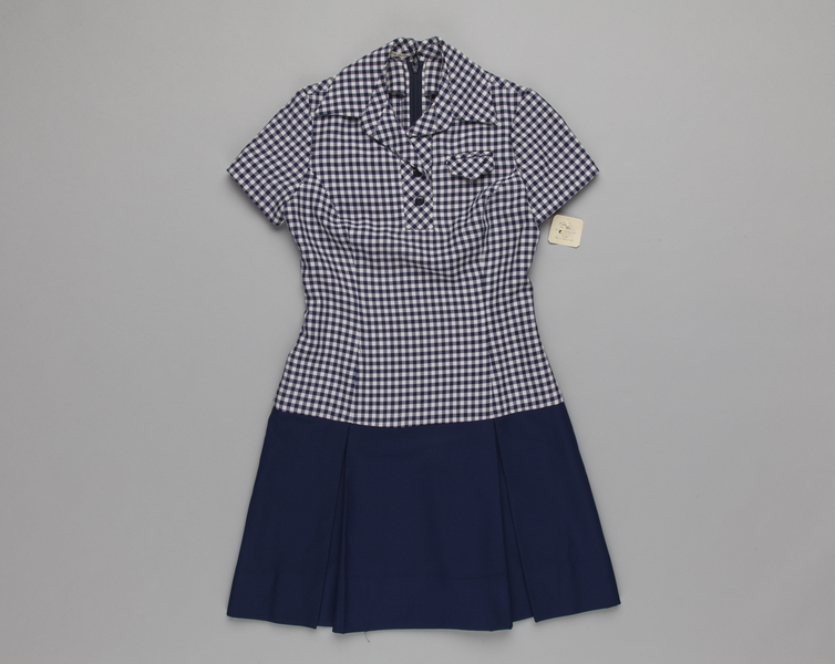 Image: flight attendant dress: American Airlines