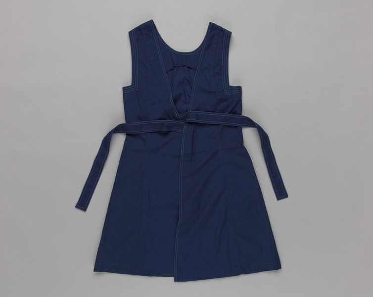 Image: flight attendant apron: Pan American World Airways