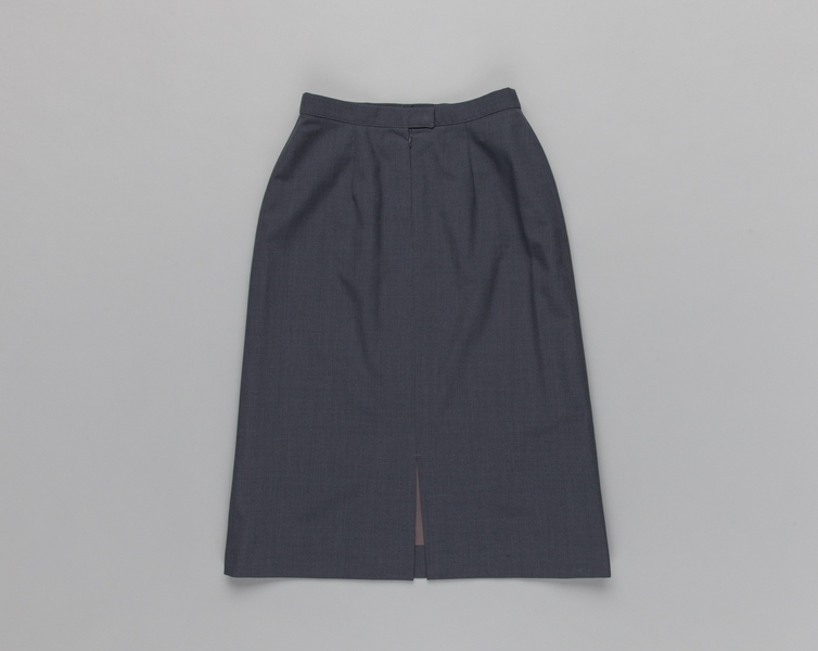 Image: flight attendant skirt: Delta Air Lines