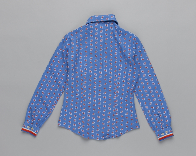 Image: flight attendant blouse: United Airlines