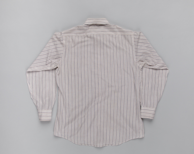 Image: customer service agent shirt: Pacific Southwest Airlines (PSA)