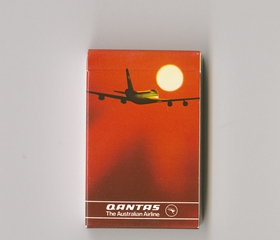 Image: playing cards: Qantas Airways