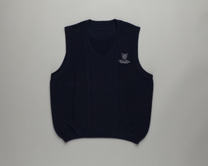 Image: sweater vest: United Airlines, Hawaiian Open Golf Tournament