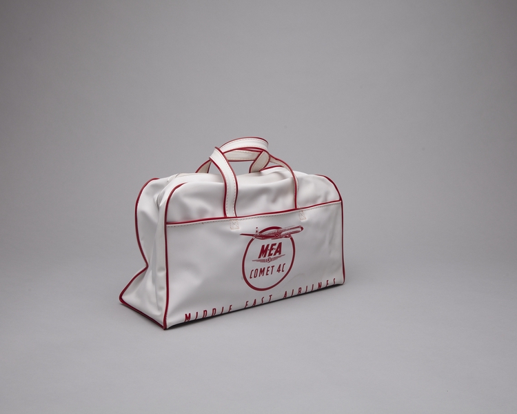 Image: airline bag: Middle East Airlines (MEA)